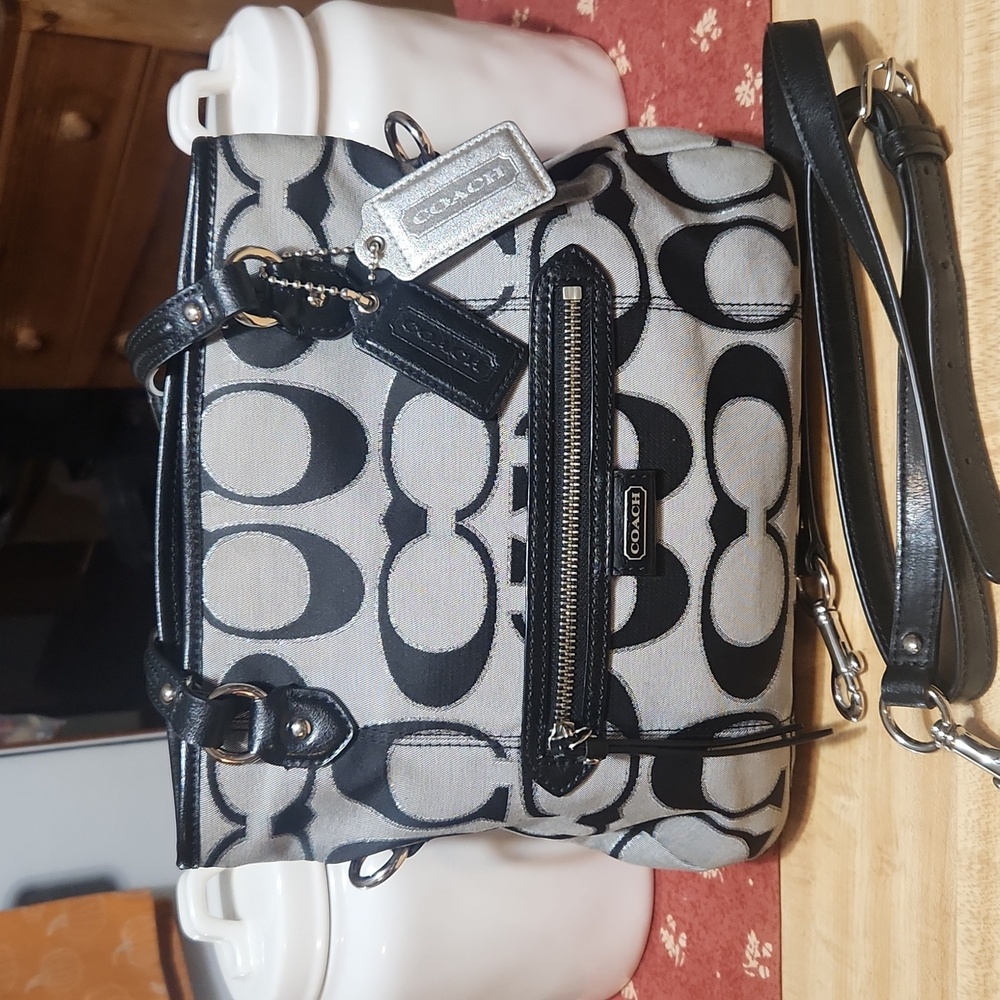 Coach Bag - Picture 2 of 15